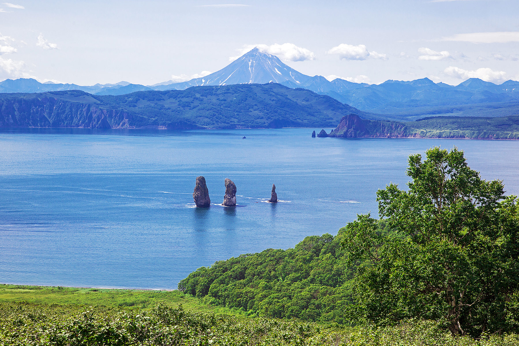 Скалы Три Брата (Three Brothers rocks)